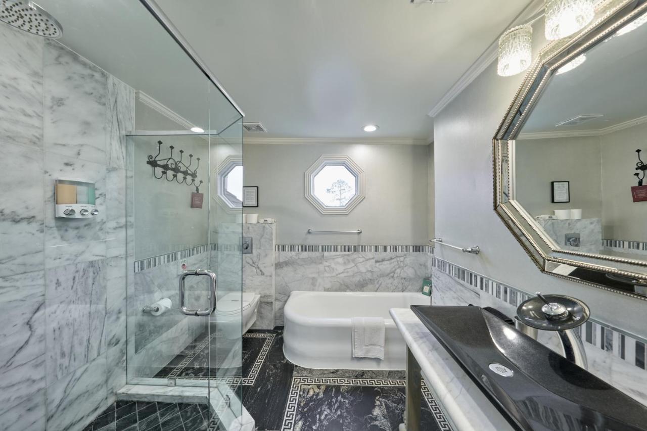 Villa With 8 Bedrooms And Heated Swimming Pool 休斯敦 外观 照片